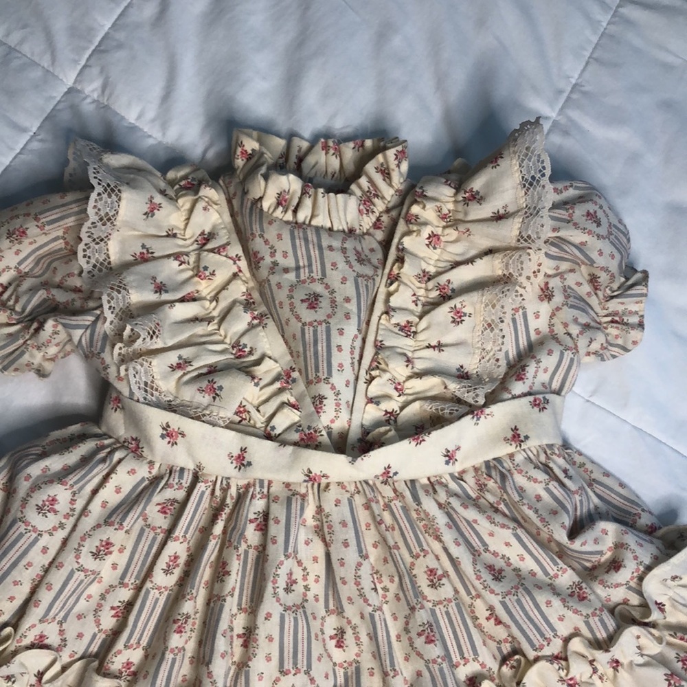 Vintage Sweet N Sassy Floral Dress - Picture 3 of 8